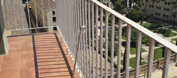 5 bedrooms Apartment in Zaragoza, Spain No. 164416 4