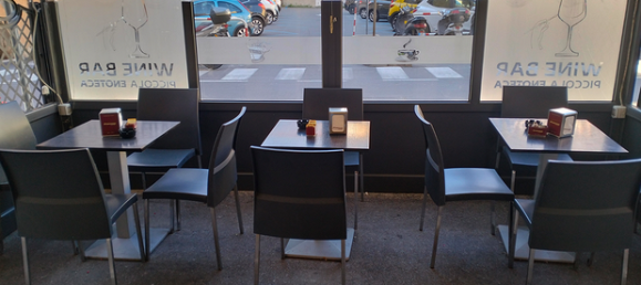 50m² Commercial property in Vado Ligure, Italy No. 309320 2