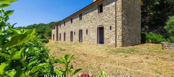 4 bedrooms House in Città di Castello, Italy No. 135679 5