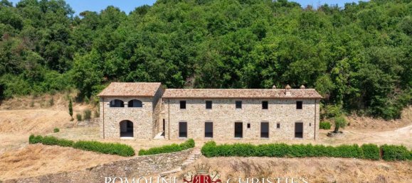 4 bedrooms House in Città di Castello, Italy No. 135679 3