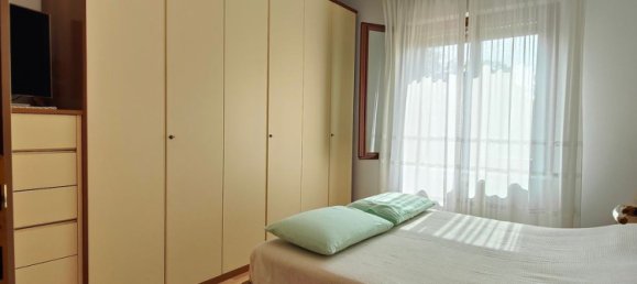 Apartamento de 4 habitaciónes en Udine, Italy No. 304346 15