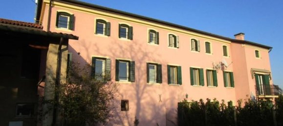 2 rooms Apartment in Santa Maria di Sala, Italy No. 11244 2