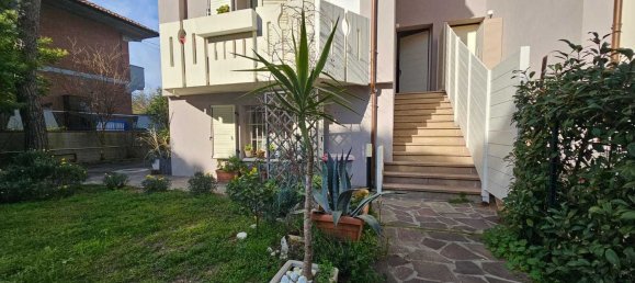 8 rooms Apartment in Cervia, Italy No. 163404 4