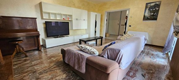 8 rooms Apartment in Cervia, Italy No. 163404 11