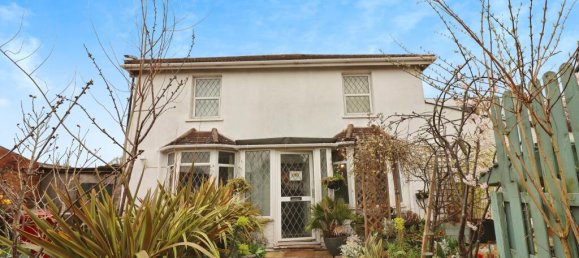 7 bedrooms House in Slough, United Kingdom No. 10438 19