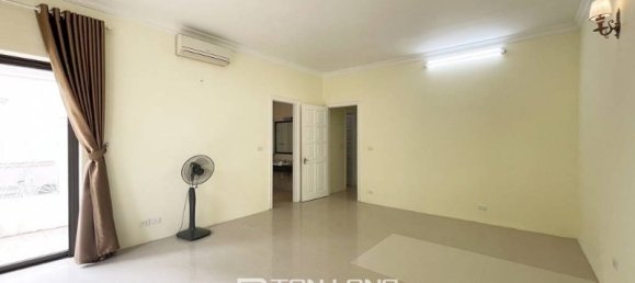 5 Schlafzimmer Haus in Tay Ho, Vietnam, Nr. 625 16