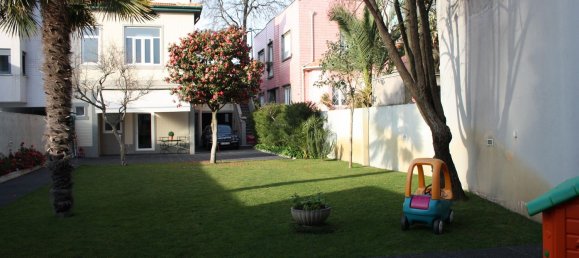 8 غرف نوم منزل في Porto, Portugal رقم 190013 3