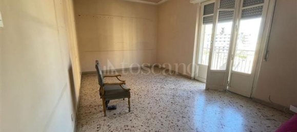 4 غرف نوم شقة في Catania, Italy رقم 333888 6