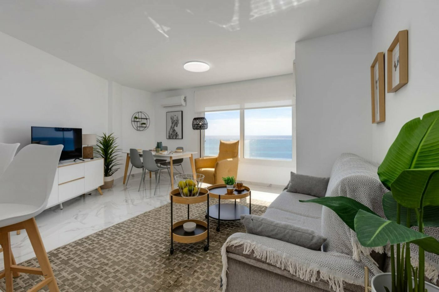 3 bedrooms Apartment in Torrevieja, Spain No. 284574