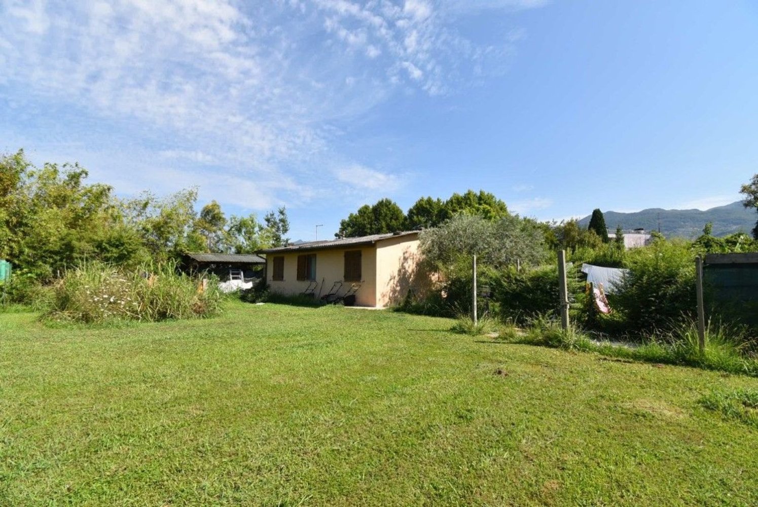 Casa de 4 dormitorios en Pietrasanta, Italy No. 312277