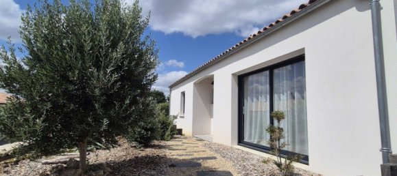 3 bedrooms House in Vendee, France No. 299244 14