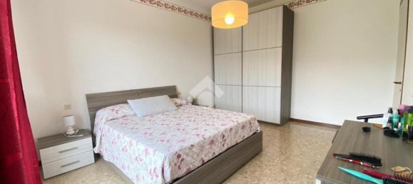 2 bedrooms Apartment in Monte Marenzo, Italy No. 329699 4