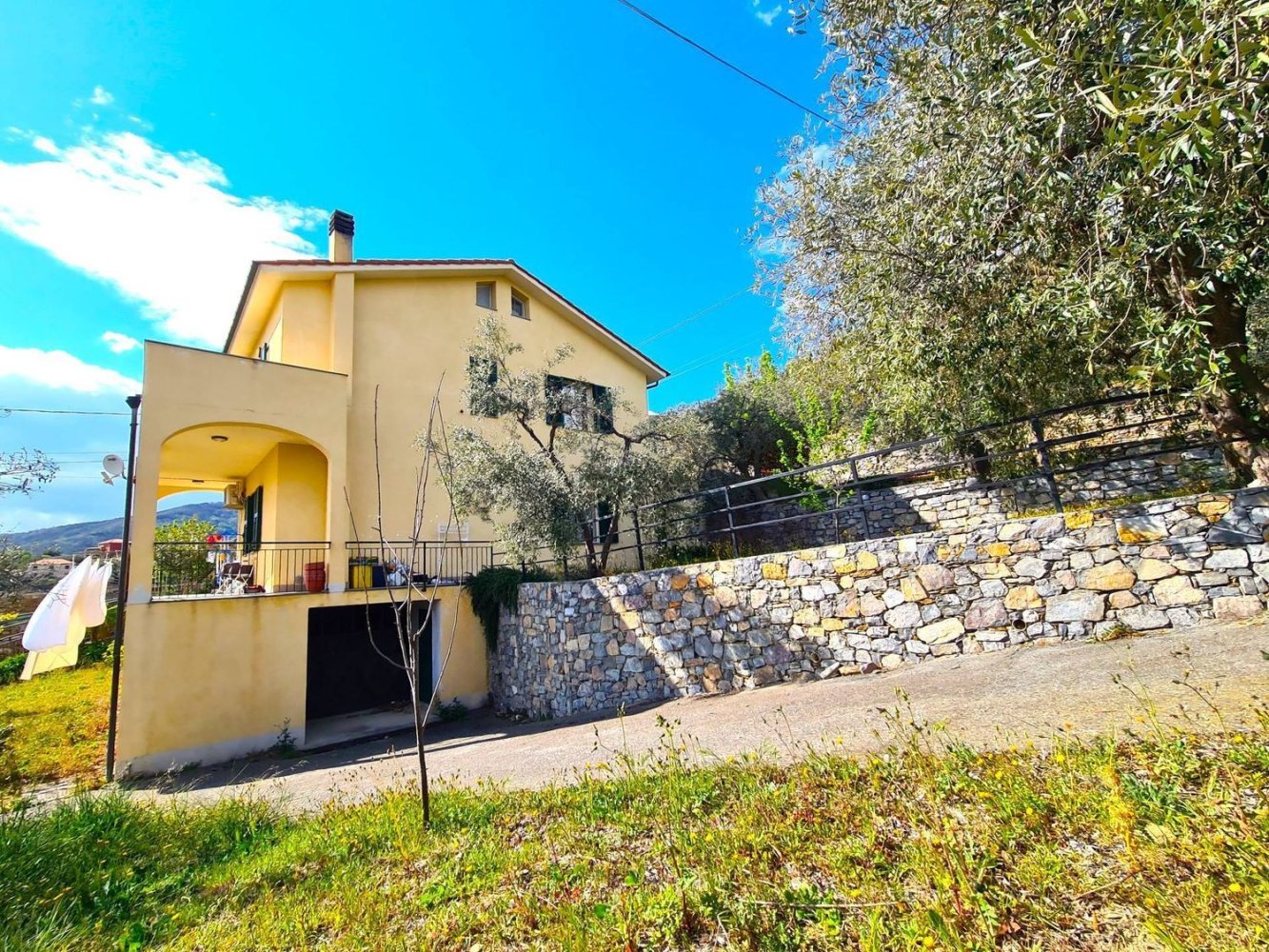 6 rooms Villa in Arnasco, Italy No. 92989