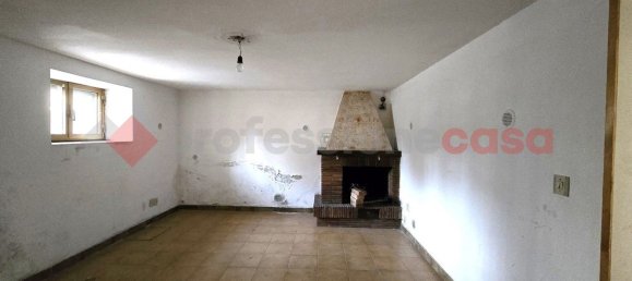 4-salle Appartement à Arezzo, Italy No. 228617 25