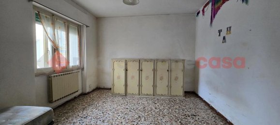 4-salle Appartement à Arezzo, Italy No. 228617 13