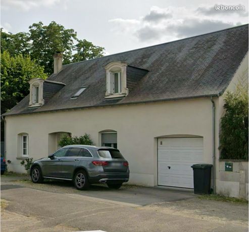 Casa de 5 dormitorios en Neuille-Pont-Pierre, France No. 300668