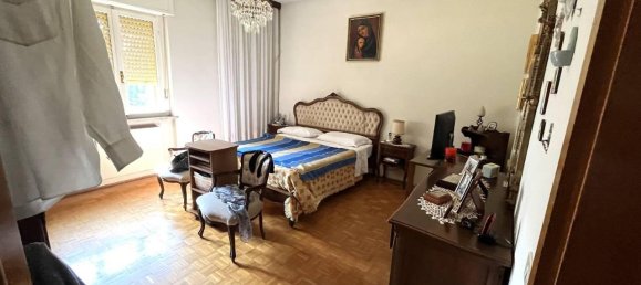4 rooms Villa in Udine, Italy No. 32349 9