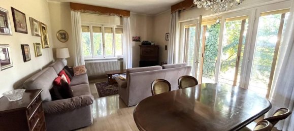 4 rooms Villa in Udine, Italy No. 32349 3