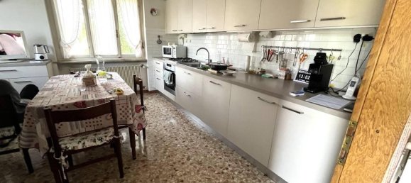 4 rooms Villa in Udine, Italy No. 32349 6