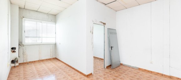 Коммерческая недвижимость 174м² в Альболоте, Испания № 107857 20