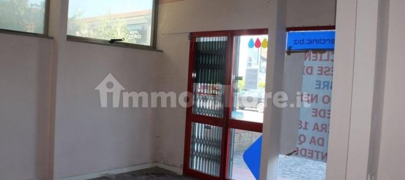 257m² Commercial property in Ponsacco, Italy No. 349254 23