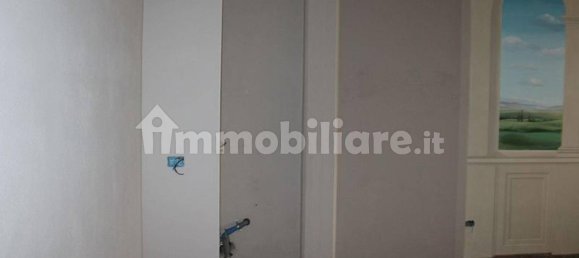 257m² Commercial property in Ponsacco, Italy No. 349254 33