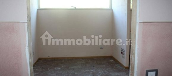 257m² Commercial property in Ponsacco, Italy No. 349254 10