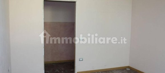 257m² Commercial property in Ponsacco, Italy No. 349254 5