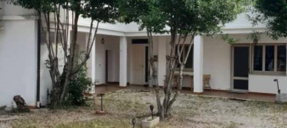 Villa de 5 habitaciónes en Pordenone, Italy No. 37299 8