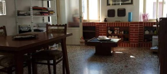 Villa de 5 habitaciónes en Pordenone, Italy No. 37299 13