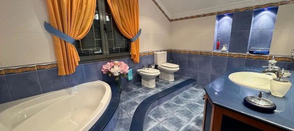 Дом с 8 спальнями в Какабелос, Испания № 140720 16