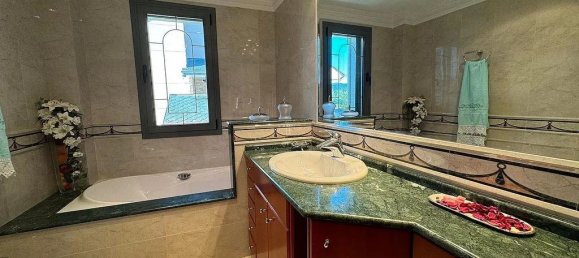 Дом с 8 спальнями в Какабелос, Испания № 140720 47