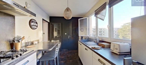 3 bedrooms Apartment in Lyon, France No. 320383 2