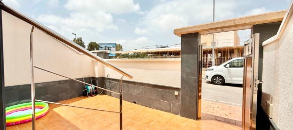 4 bedrooms House in San Pedro del Pinatar, Spain No. 181878 6