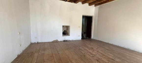 6 bedrooms House in Brogliano, Italy No. 344106 7