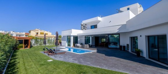 Villa de 4 dormitorios en Lagos, Portugal No. 120381 2