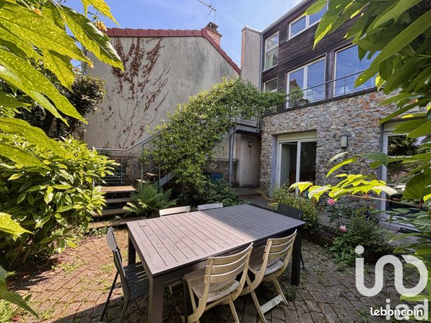 4 Schlafzimmer Haus in Versailles, France, Nr. 279532