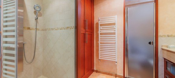 4 bedrooms House in El Boalo, Spain No. 183180 18