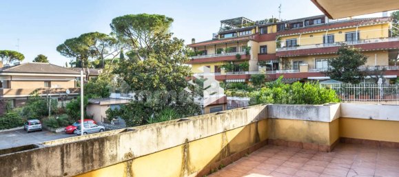 2 bedrooms Apartment in Rome, Italy No. 193193 12