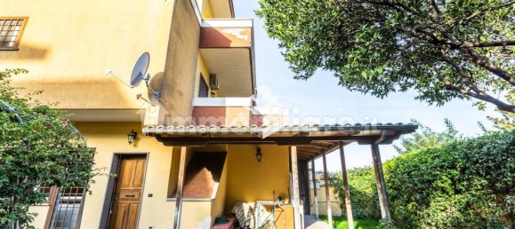 2 bedrooms Apartment in Rome, Italy No. 193193 2