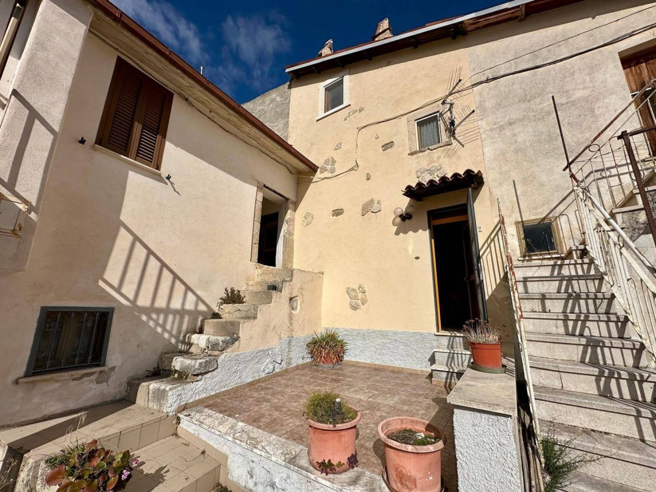 3 Schlafzimmer Haus in L'Aquila, Italy, Nr. 377541