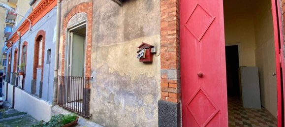 4 rooms Villa in Catania, Italy No. 125967 26