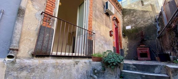 4 rooms Villa in Catania, Italy No. 125967 27