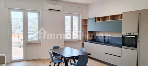 2 bedrooms Apartment in Silvi, Italy No. 292433 4