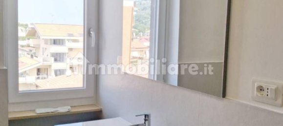 2 bedrooms Apartment in Silvi, Italy No. 292433 10