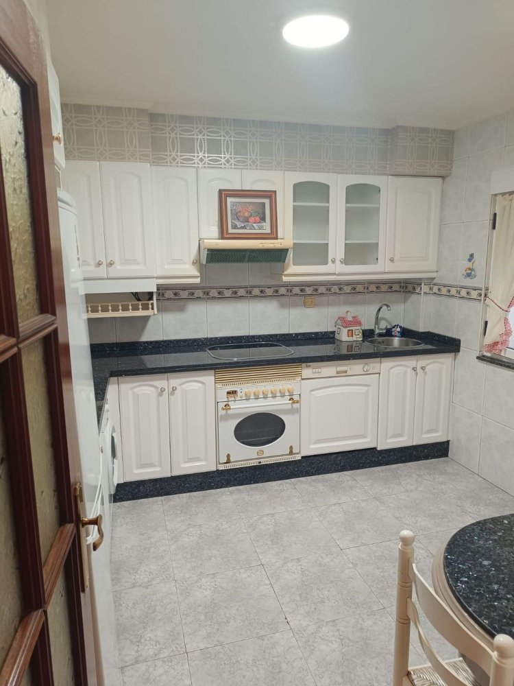 3 Schlafzimmer Wohnung in Langreo, Spain, Nr. 77058