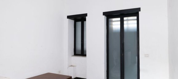  عقار تجاري في Torre Annunziata, Italy 77متر مربع رقم 212369 4