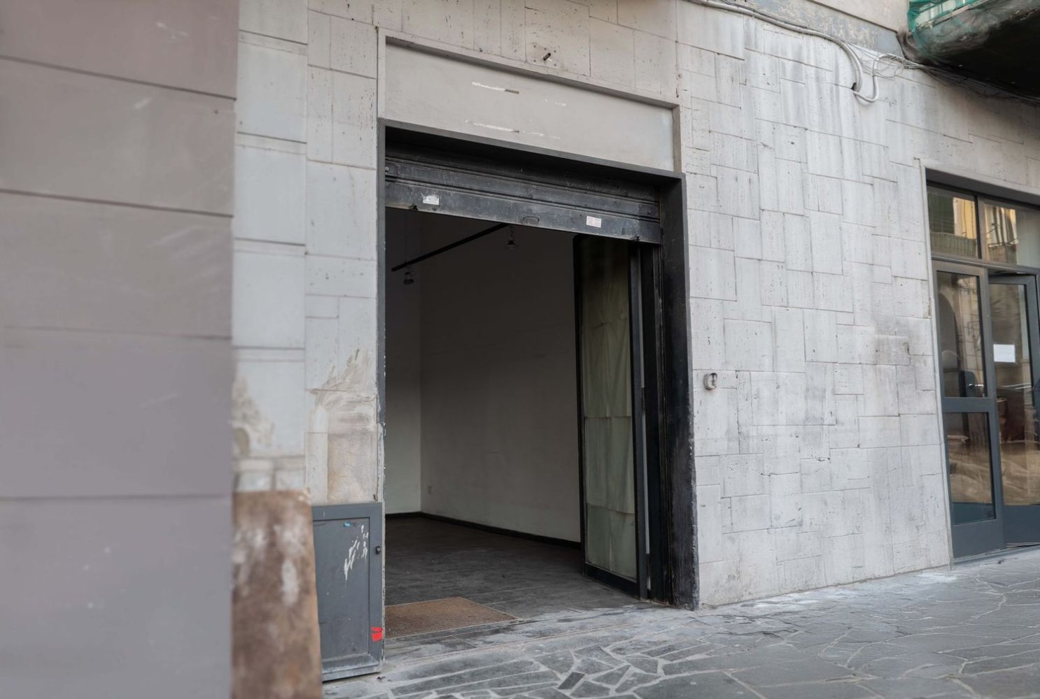  عقار تجاري في Torre Annunziata, Italy 77متر مربع رقم 212369