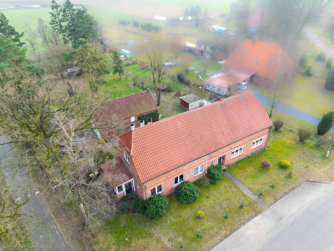 Дом с 9 комнатами в Людвигслуст-Пархим, Германия № 205834