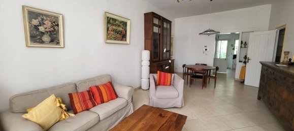 2 bedrooms House in Saint-Quentin, France No. 307817 2